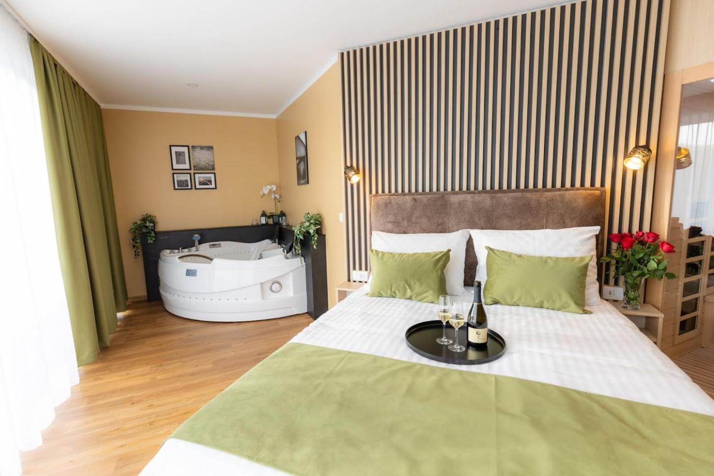 Hotel Dolenjc Novo Mesto Eksteriør billede